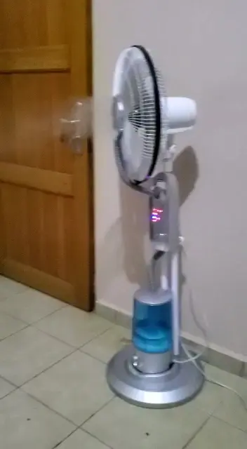 Robot Magic Standing Water Mist Fan