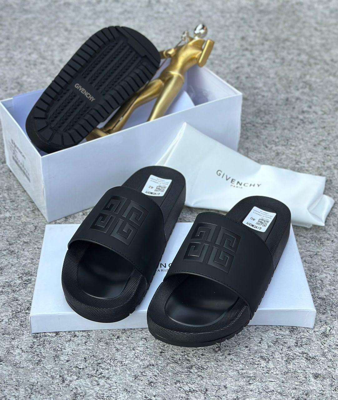 Givenchy slides Size 42