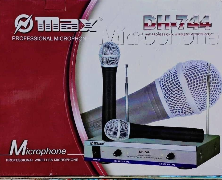 T-Max DH-744 Wireless Microphone System