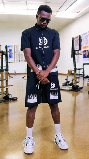 Men's Black & White Graphic Tee and Shorts Set with Flame Accents