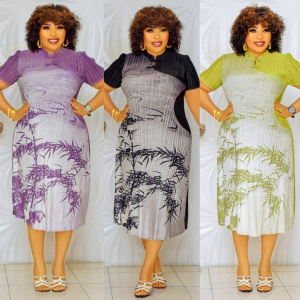 Elegant Pleated Bamboo Print Midi Dress