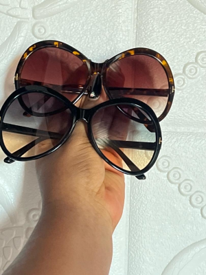 Oversized Black Gradient Sunglasses