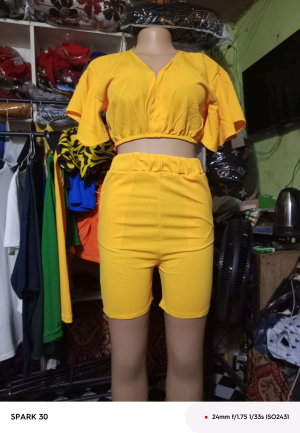 Yellow Casual Crop Top & Shorts Set