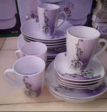 Elegant 20-Piece Dinnerware & Tea Set